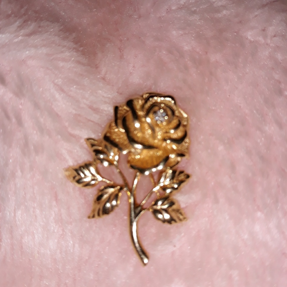 Gorgeous Vintage Tiffany &Co. Rose Brooch in YG